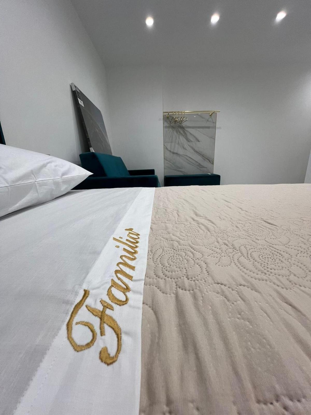 Familia Otel Napoli Dış mekan fotoğraf