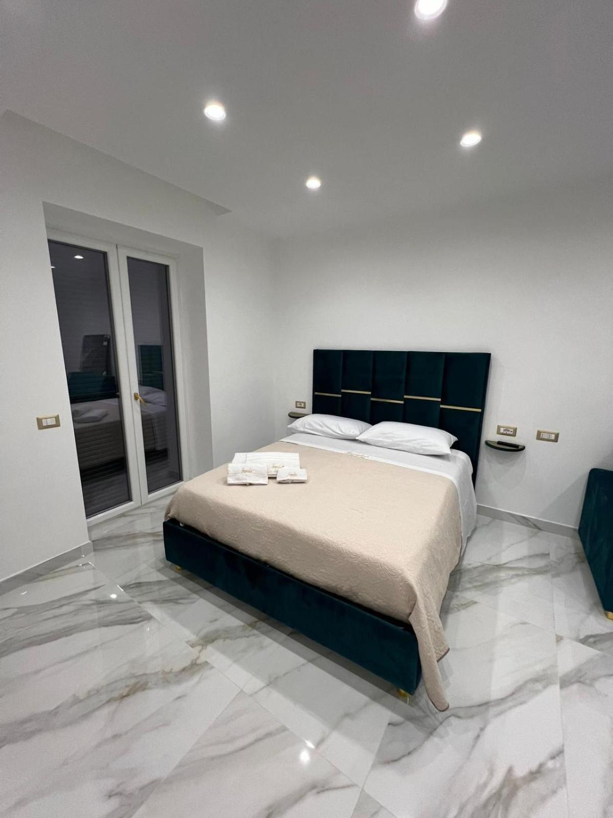 Familia Otel Napoli Dış mekan fotoğraf