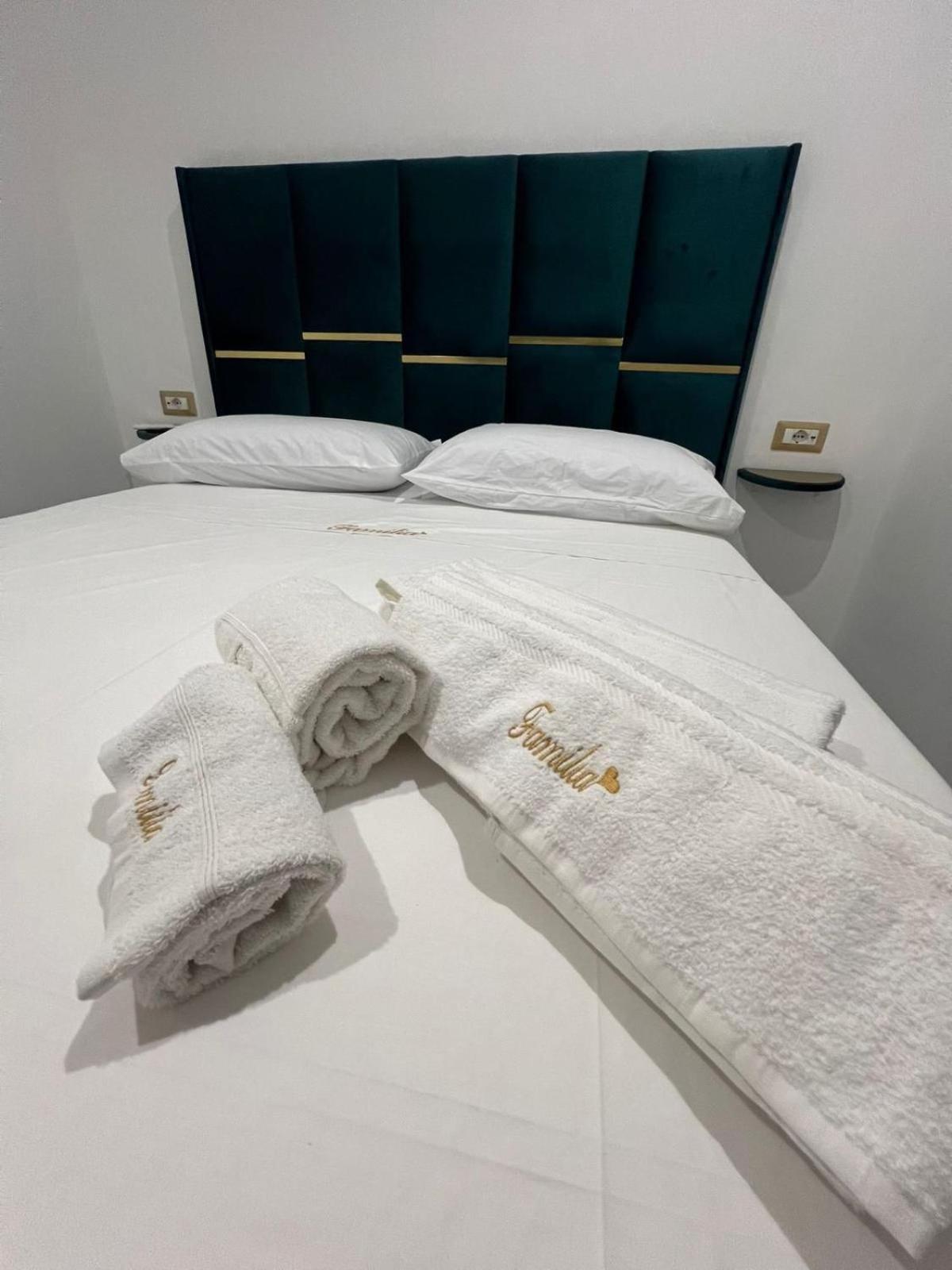 Familia Otel Napoli Dış mekan fotoğraf