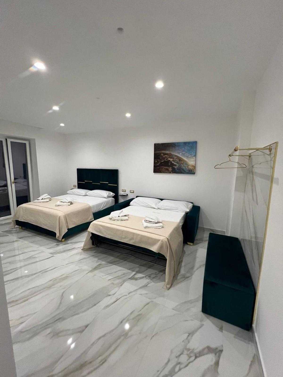Familia Otel Napoli Dış mekan fotoğraf