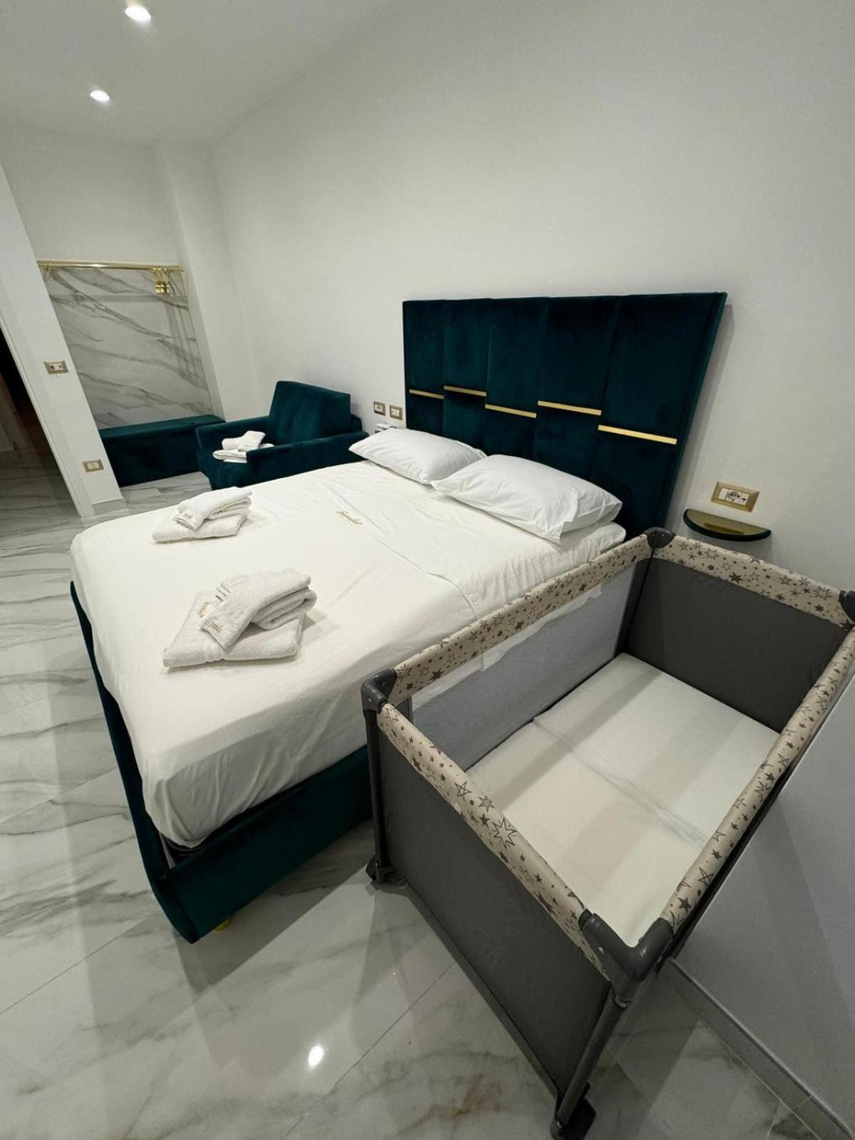 Familia Otel Napoli Dış mekan fotoğraf