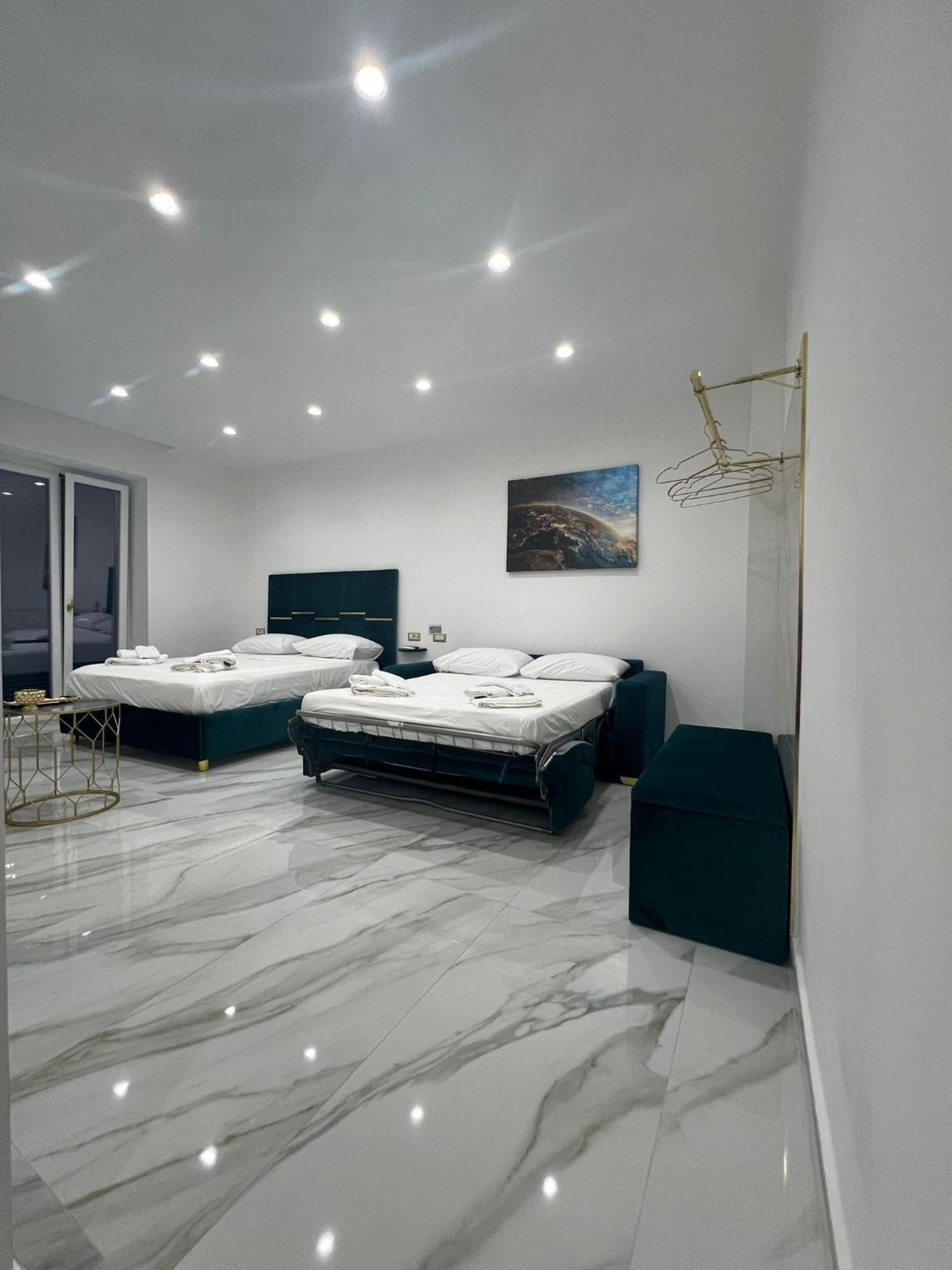 Familia Otel Napoli Dış mekan fotoğraf