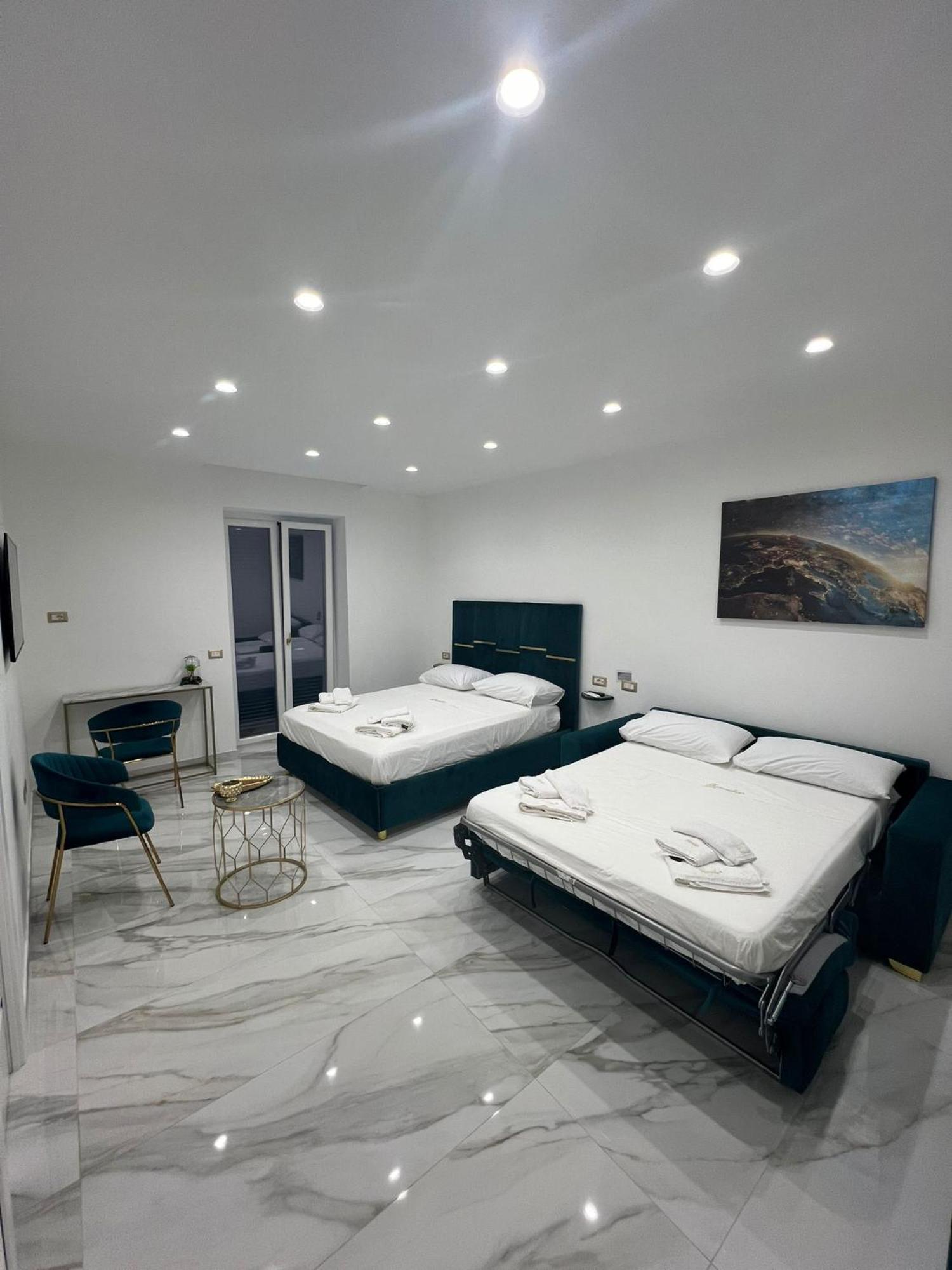 Familia Otel Napoli Dış mekan fotoğraf